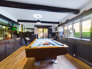 Games Room & Bar- click for photo gallery